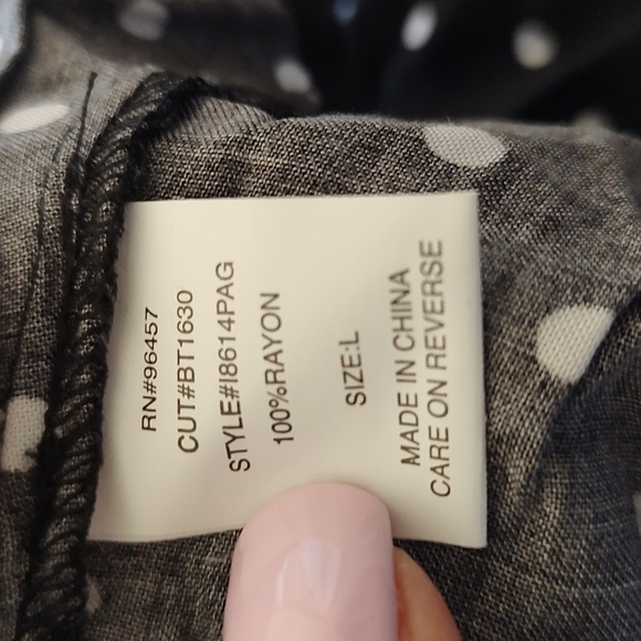 Eyeshadow women's blouse size L - Picture 8 of 8